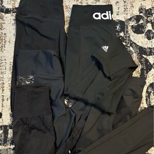 Mixed bundle of women’s athletic leggings 5 pairs